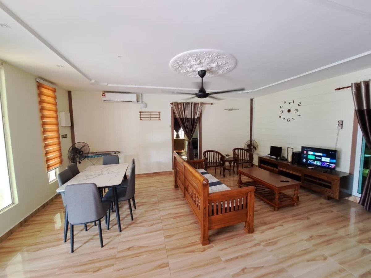 Rayyan Ashraf Homestay Кота Бару Екстериор снимка